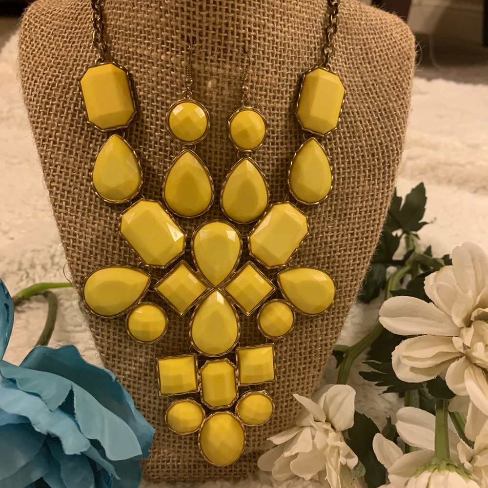 **SOLD**Yellow with Gold Earrings and Necklace